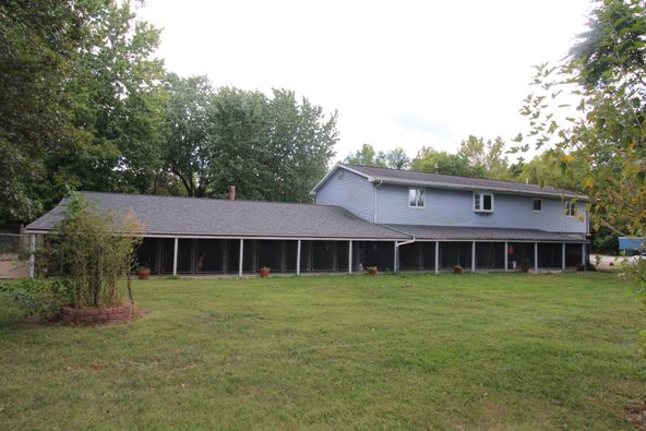 6040 Lerna Rd, Mattoon, IL 61938
